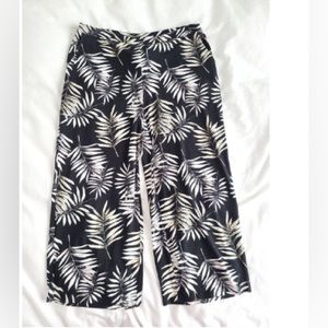 J Jill Wearever Collection Stretch Palm Leaves Full-Leg Cropped Pants XSP NWT